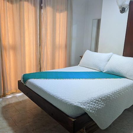 Hotel Armont Calarca Bagian luar foto