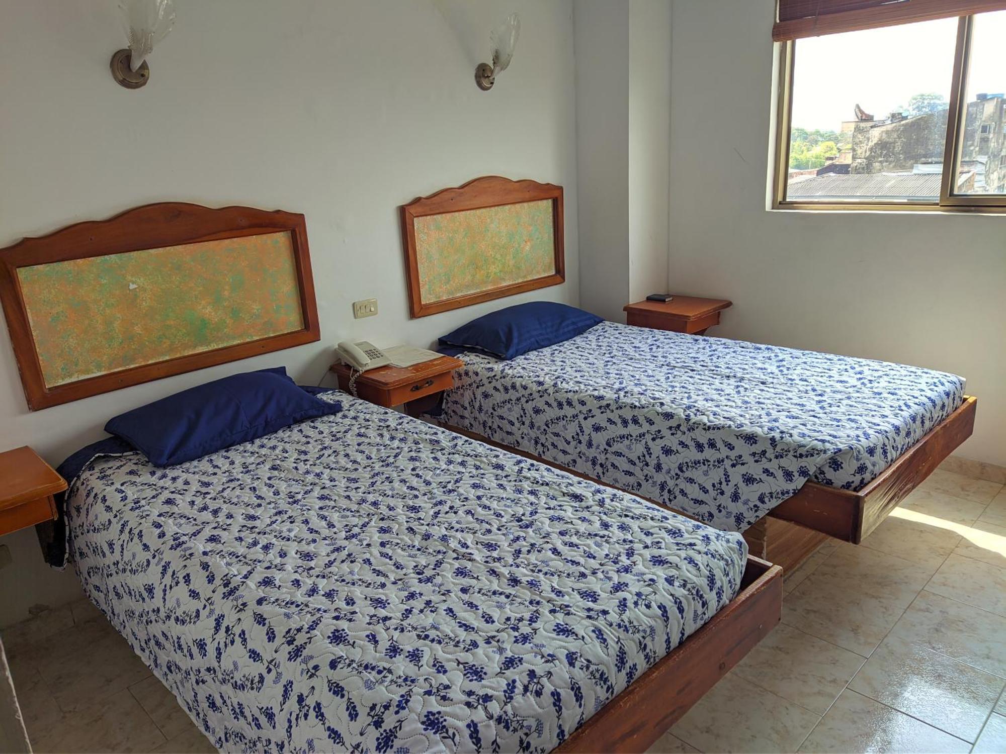 Hotel Armont Calarca Bagian luar foto